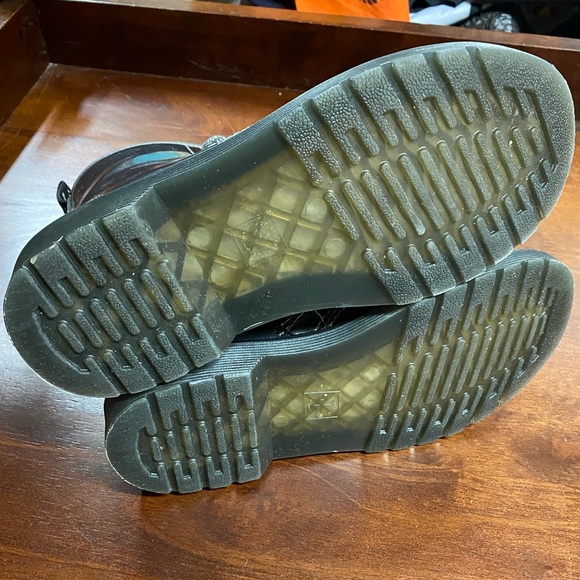 Girl’s Doc Marten Boots - Picture 9 of 10